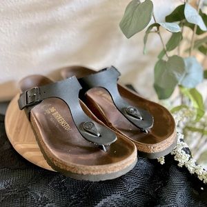 Birkenstock sandals, women’s size 7.0!
